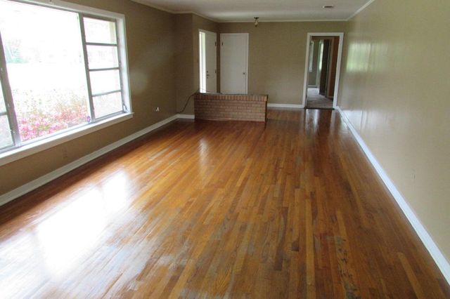 107 E Rankin St., Columbia, MS 39429