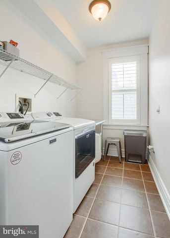 2410 N 2ND ST, Harrisburg, PA 17110