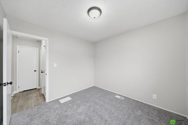 5915 Holdrege Street, Lincoln, NE 68505