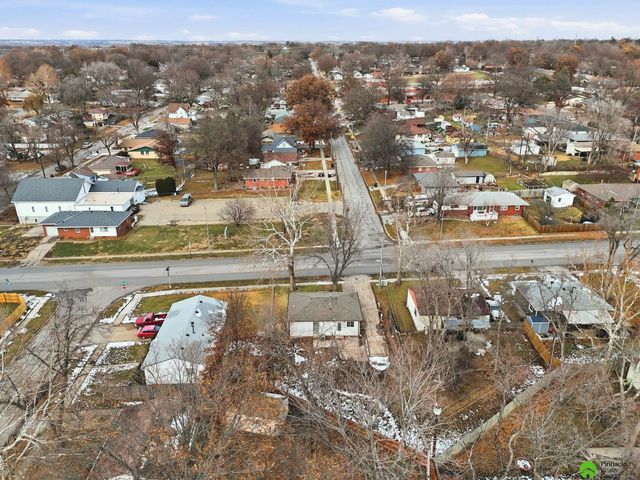 5915 Holdrege Street, Lincoln, NE 68505