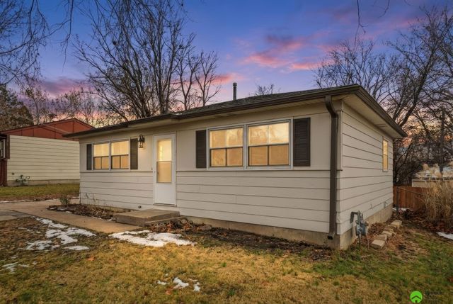 5915 Holdrege Street, Lincoln, NE 68505