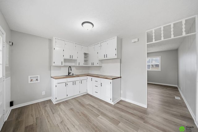 5915 Holdrege Street, Lincoln, NE 68505