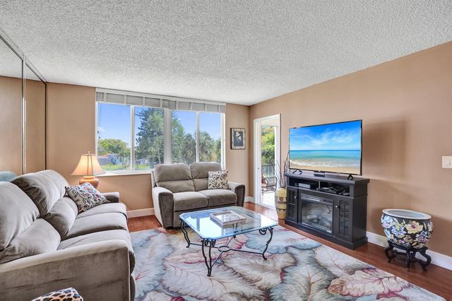 6670 Royal Palm Boulevard 201- K, Margate, FL 33063