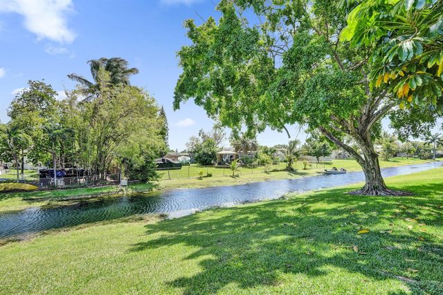 6670 Royal Palm Boulevard 201- K, Margate, FL 33063