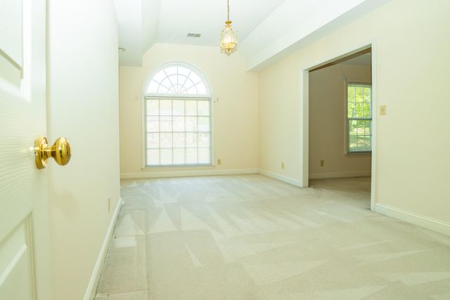 110 W Killarney Lake, Moore, SC 29369