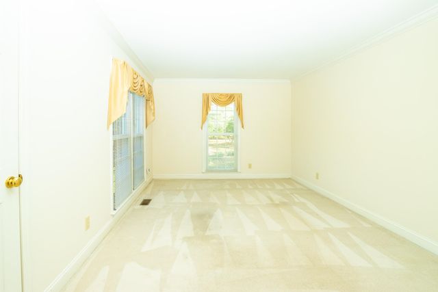110 W Killarney Lake, Moore, SC 29369