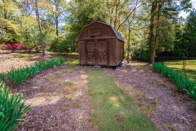 110 W Killarney Lake, Moore, SC 29369