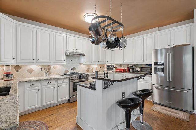 6875 Weatherstone Way, Alpharetta, GA 30009