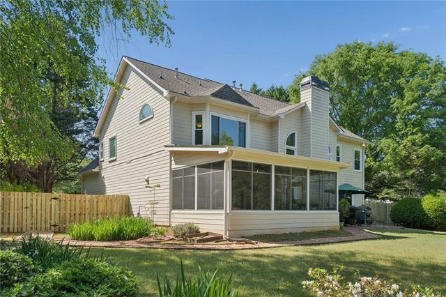 6875 Weatherstone Way, Alpharetta, GA 30009