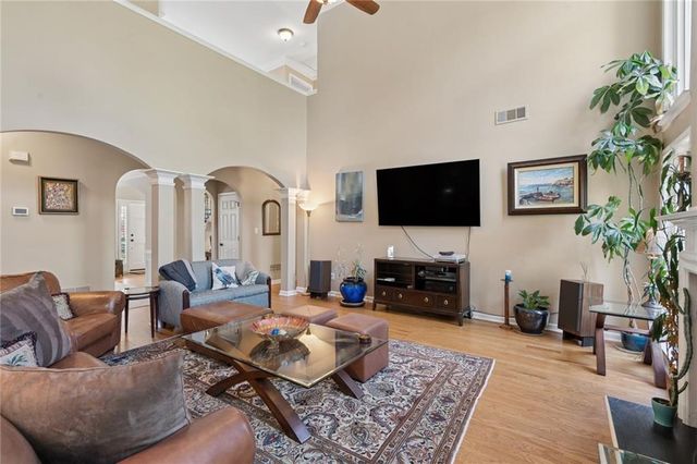 6875 Weatherstone Way, Alpharetta, GA 30009