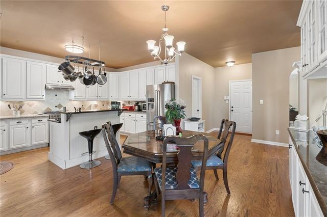 6875 Weatherstone Way, Alpharetta, GA 30009