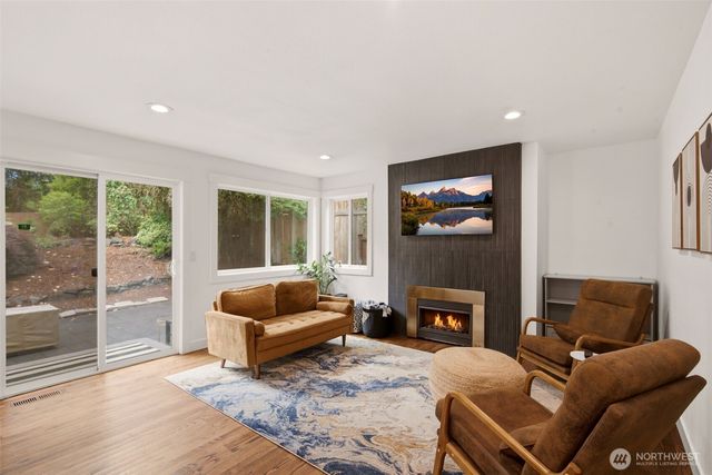 6204 53rd Street Ct W, University Place, WA 98467