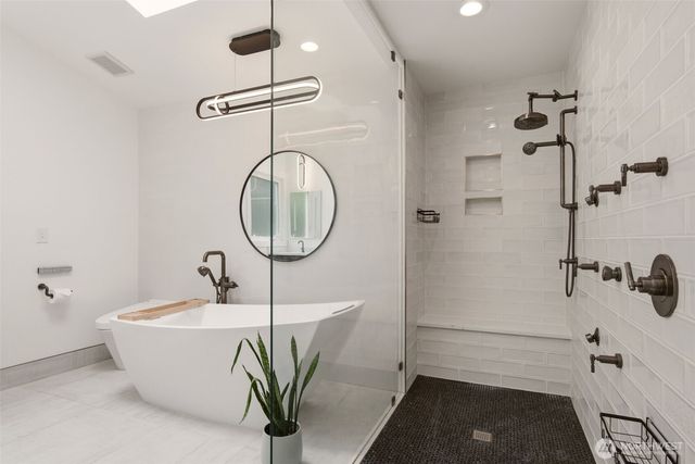 6204 53rd Street Ct W, University Place, WA 98467