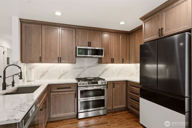 6204 53rd Street Ct W, University Place, WA 98467