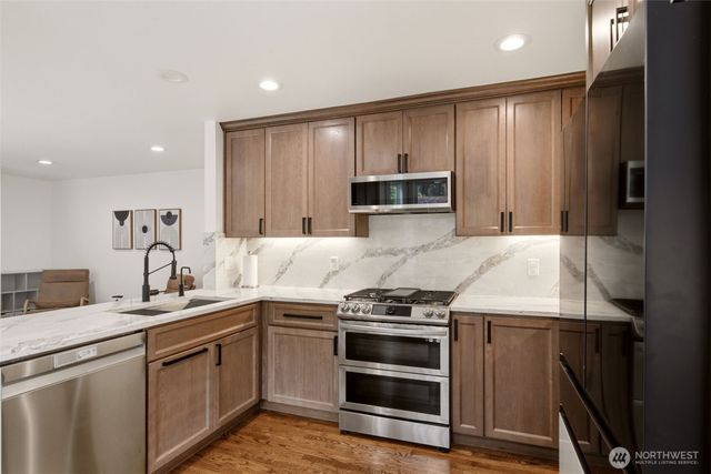 6204 53rd Street Ct W, University Place, WA 98467