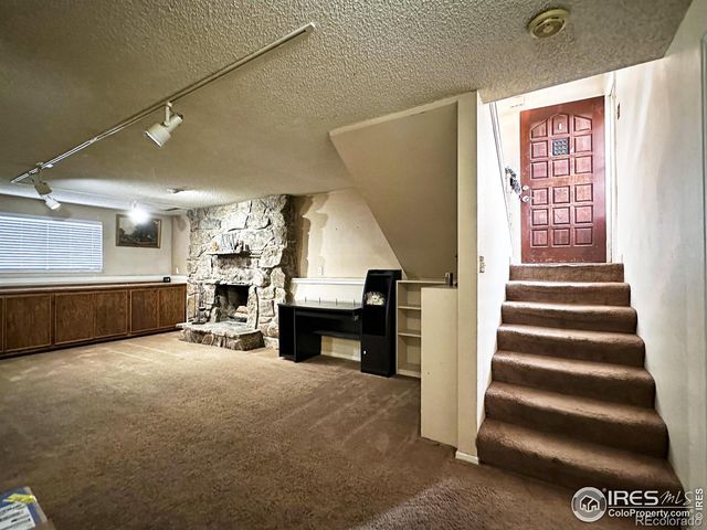 2421 Oleander Court, Loveland, CO 80538