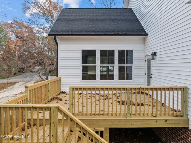 1165 Burning Tree Road, Pinehurst, NC 28374