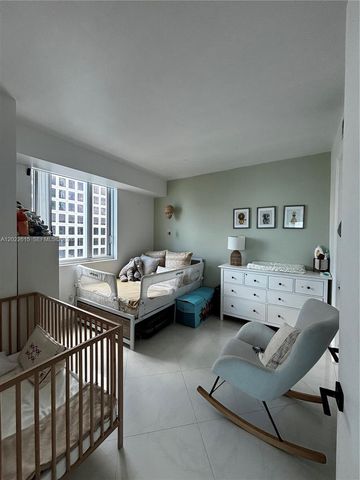 500 Brickell Ave 4102, Miami, FL 33131