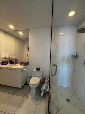 500 Brickell Ave 4102, Miami, FL 33131