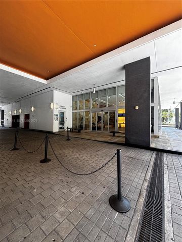 500 Brickell Ave 4102, Miami, FL 33131