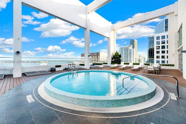 500 Brickell Ave 4102, Miami, FL 33131