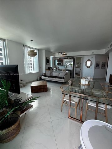 500 Brickell Ave 4102, Miami, FL 33131