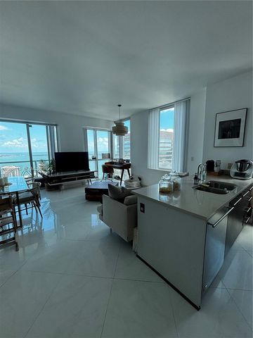 500 Brickell Ave 4102, Miami, FL 33131