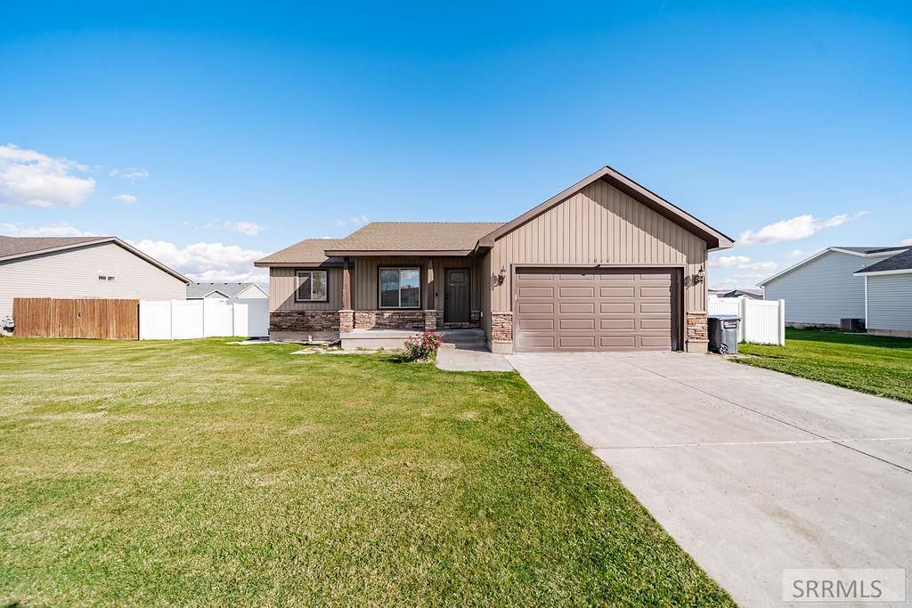 2060 N Roy Drive, Idaho Falls, ID 83401