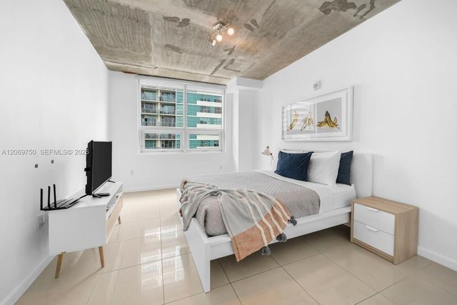 3250 NE 1st Avenue 1104, Miami, FL 33137