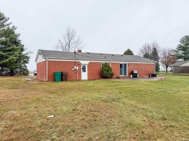 5895 N SR 213, Windfall, IN 46076