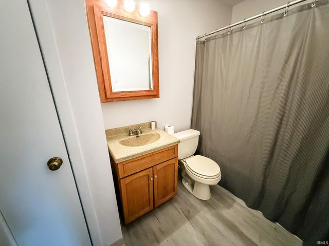 5895 N SR 213, Windfall, IN 46076