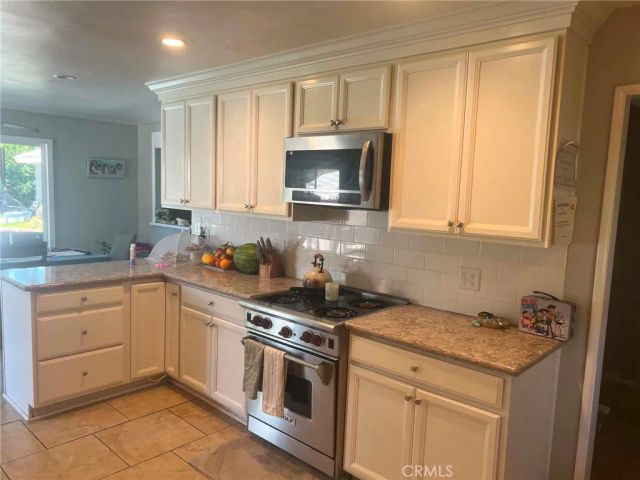 1016 Roldan, Simi Valley, CA 93065