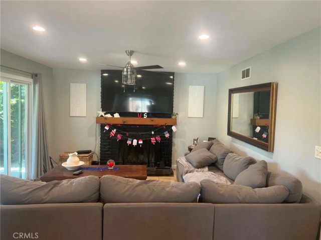 1016 Roldan, Simi Valley, CA 93065