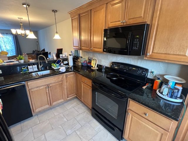 33 Lenglen Road 33, Newton, MA 02458