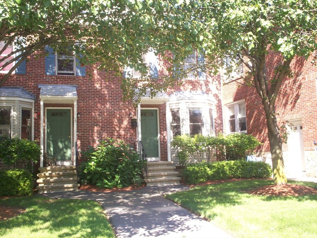 33 Lenglen Road 33, Newton, MA 02458