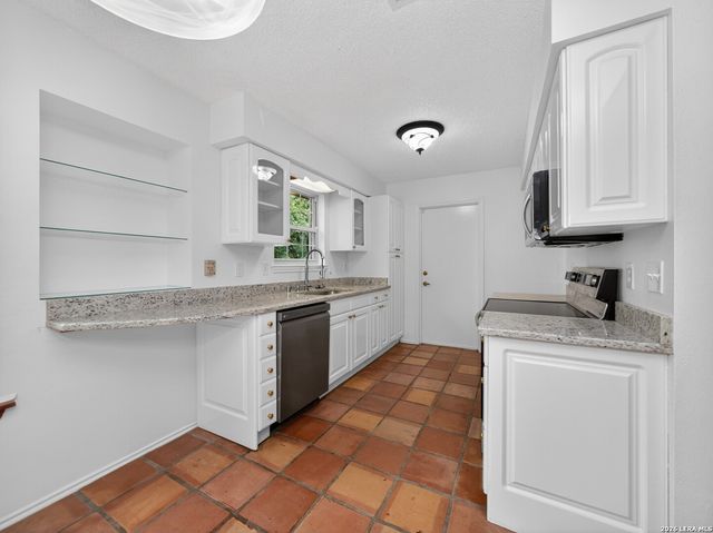 7735 Creek Trail St, San Antonio, TX 78254