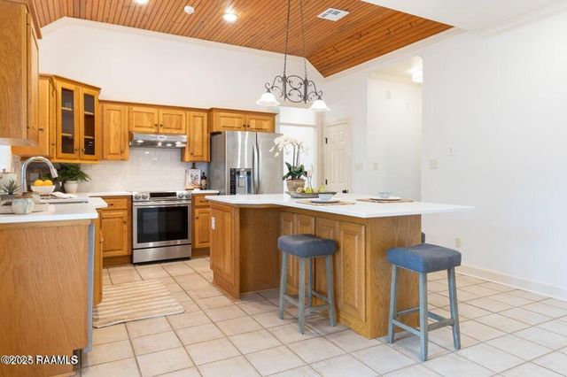 126 Kingspointe Circle, Lafayette, LA 70508