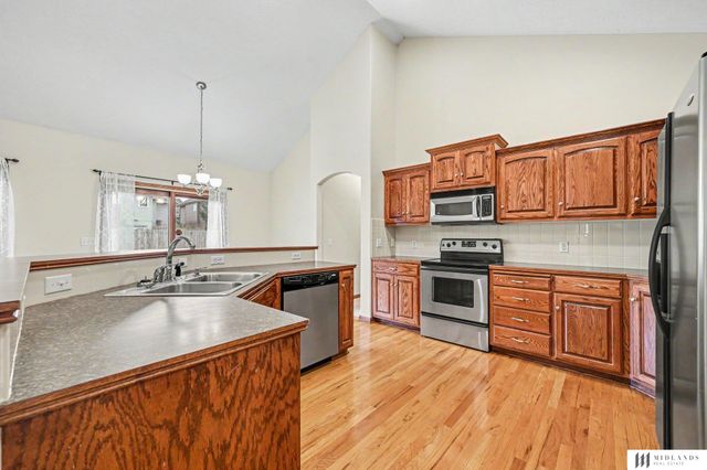 16507 Briar Street, Omaha, NE 68136