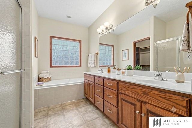 16507 Briar Street, Omaha, NE 68136