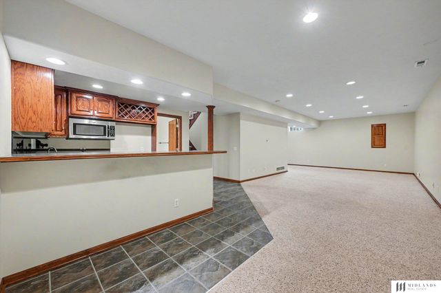 16507 Briar Street, Omaha, NE 68136