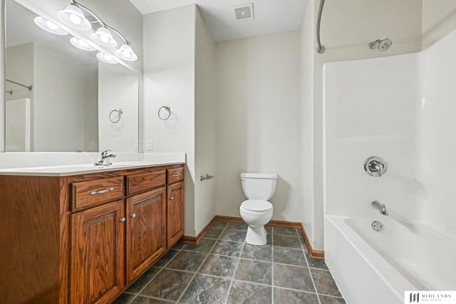 16507 Briar Street, Omaha, NE 68136