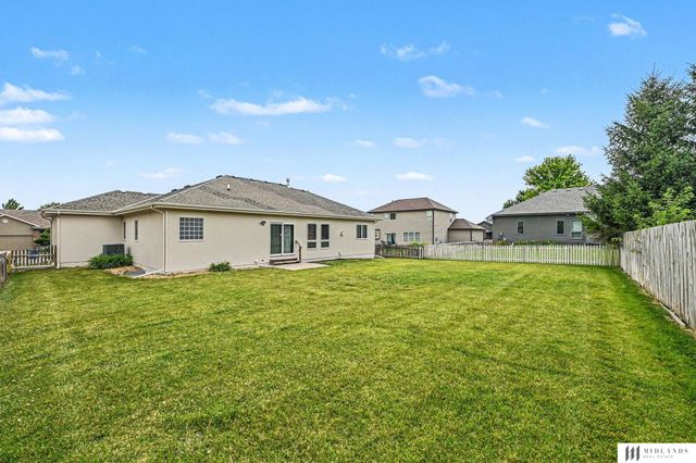 16507 Briar Street, Omaha, NE 68136