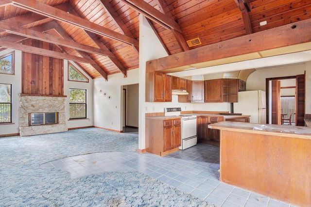 398 SW Ray Avenue, Port St Lucie, FL 34983