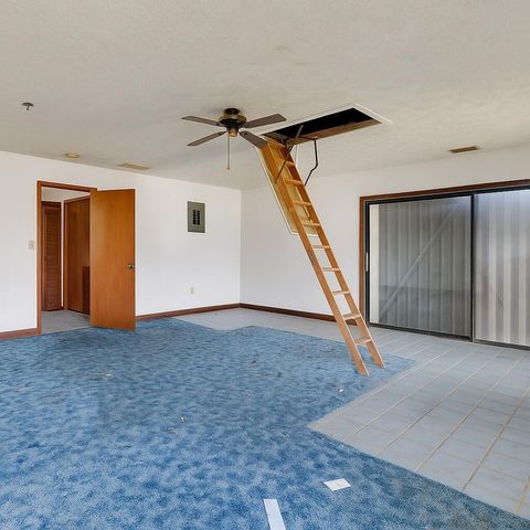 398 SW Ray Avenue, Port St Lucie, FL 34983