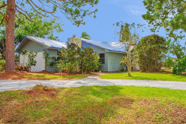 398 SW Ray Avenue, Port St Lucie, FL 34983