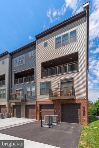21805 EXPRESS TER, Ashburn, VA 20147