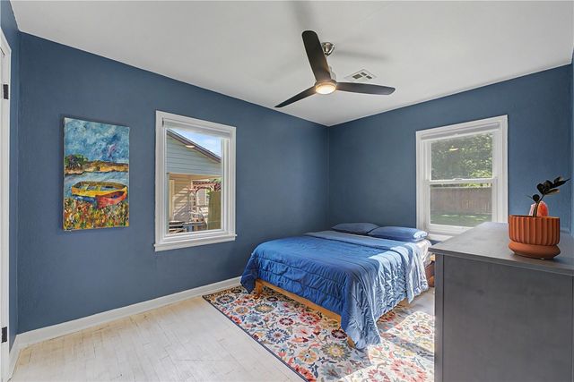 610 South Oak Hill Street, Siloam Springs, AR 72761