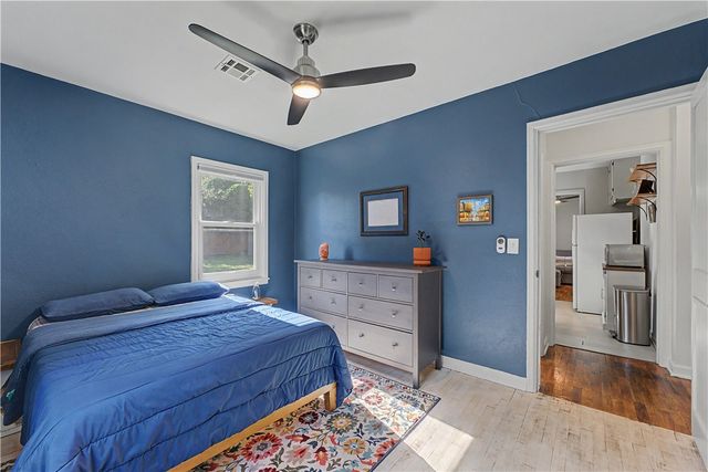 610 South Oak Hill Street, Siloam Springs, AR 72761