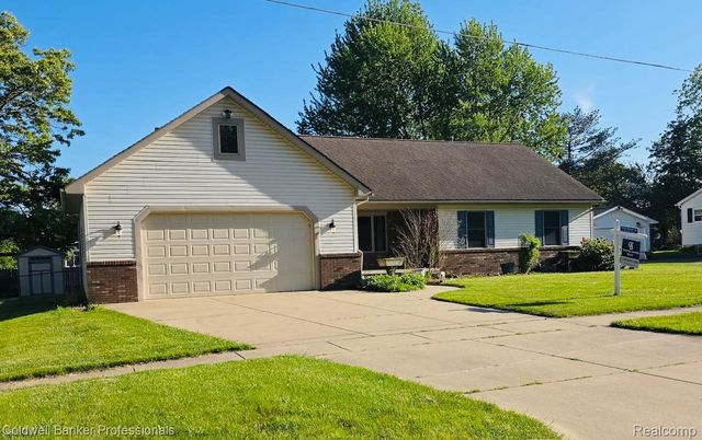 412 Rosette Street, Holly Village, MI 48442