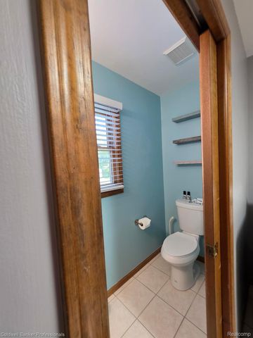 412 Rosette Street, Holly Village, MI 48442